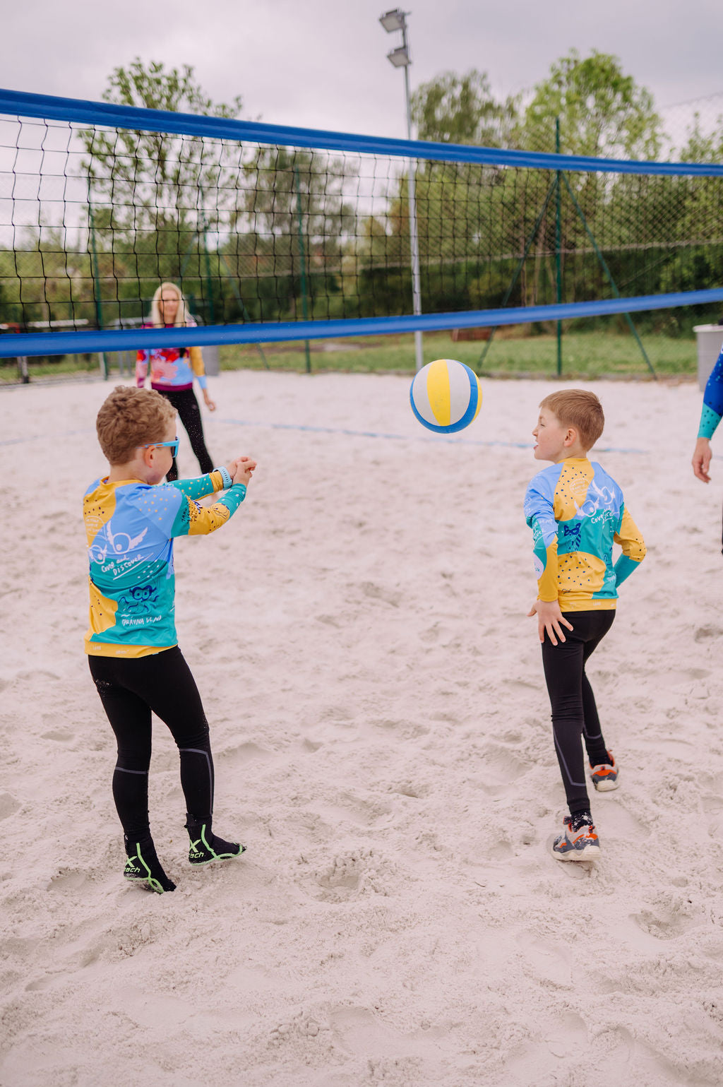 KOLEKCE 2026 - DĚTSKÉ OUTDOOR TRIKO S UPF 50+ - pohůdka